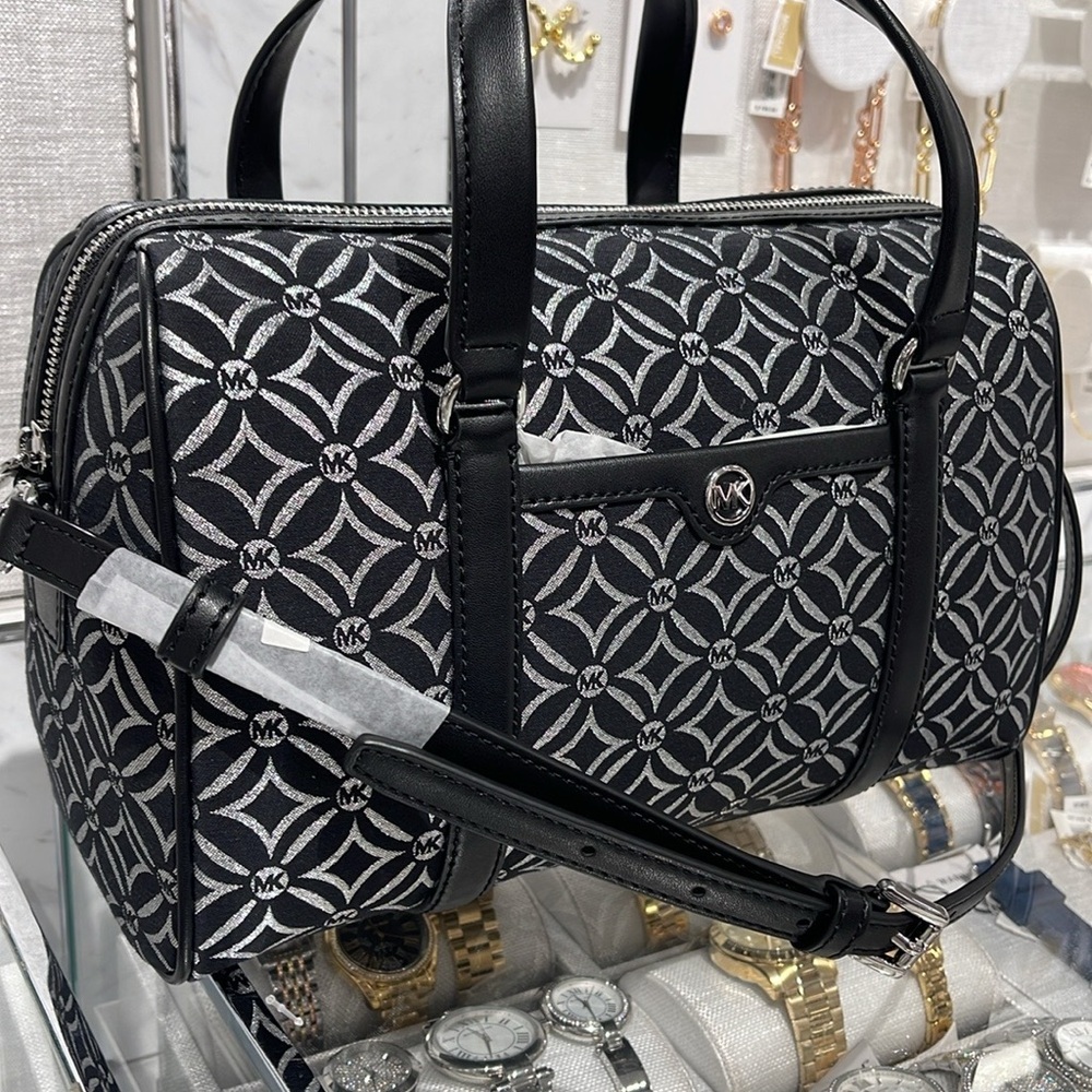 MICHAEL KORS JST TRAVEL MEDIUM DUFFLE SATCHEL SHOULDER CROSSBODY BAG MK BLACK - Picture 13 of 16